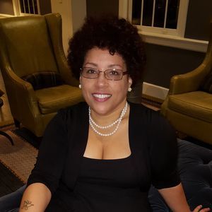 Meet your Posher, Donita